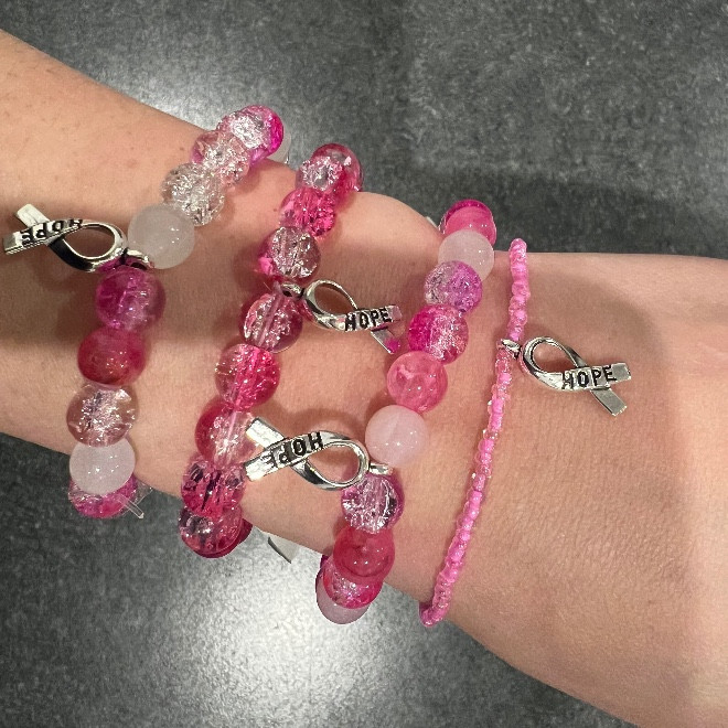 Isla’s ‘One Bracelet at a Time, We Make a Difference’ fundraiser